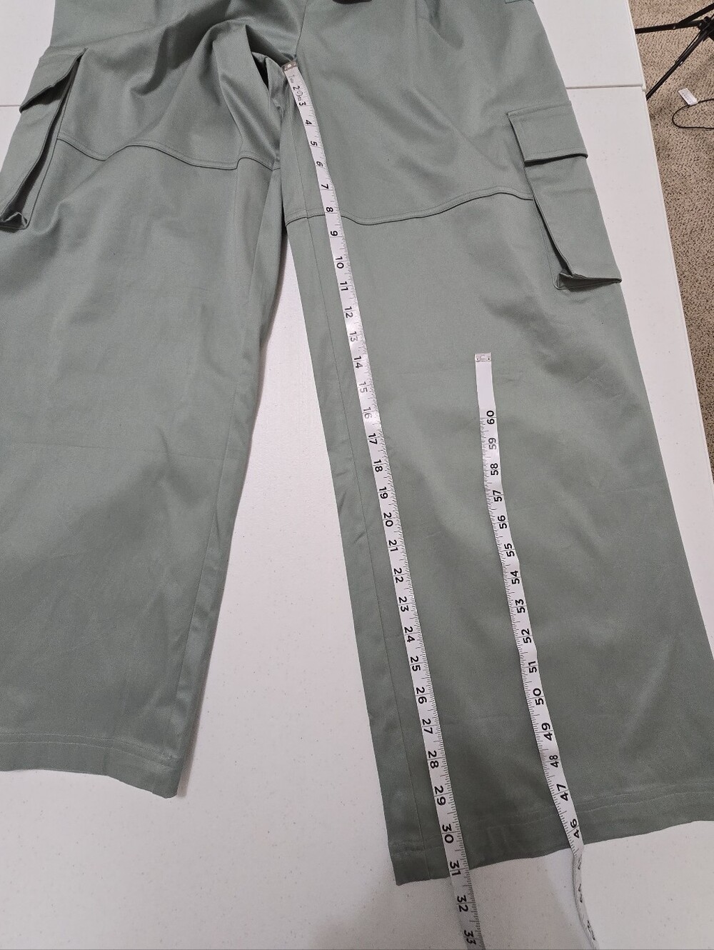 Alo Yoga High-Waist Night Out Cargo Trouser Botanical Green Women's Small NWT - Picture 7 of 15